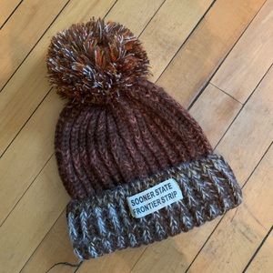 Pom Pom beanie
